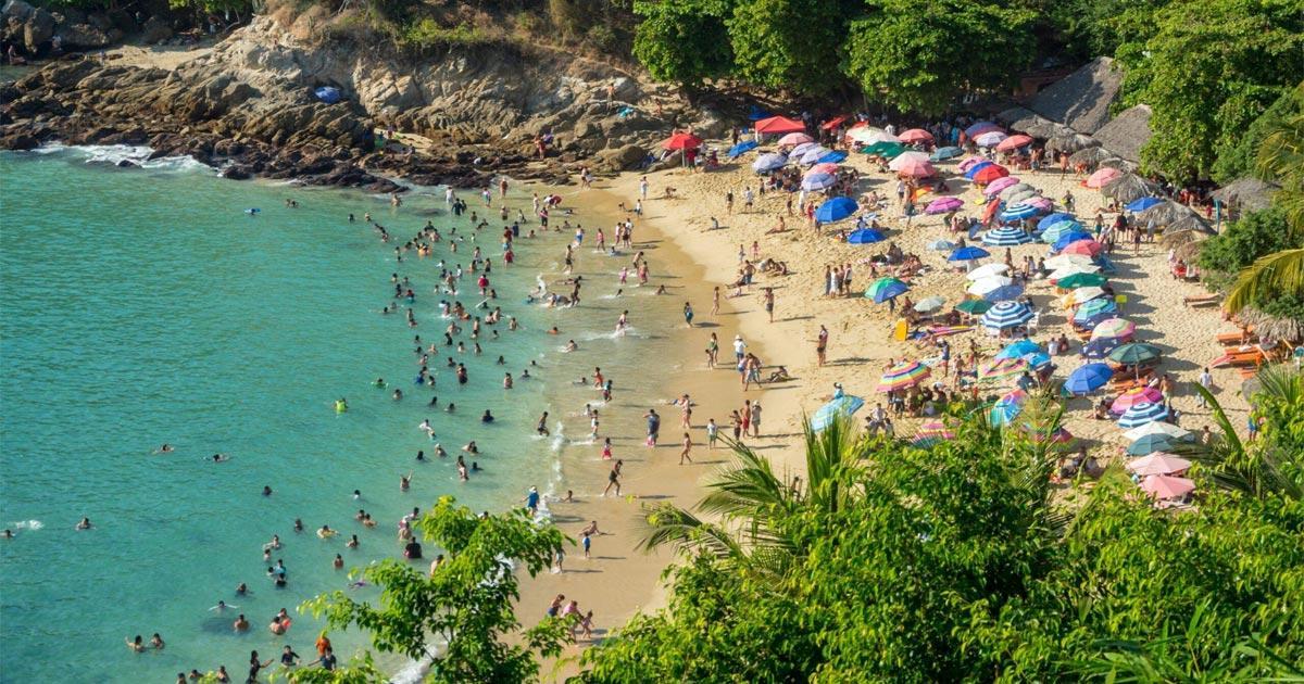 Disfruta la belleza de las playas de Puerto Escondido