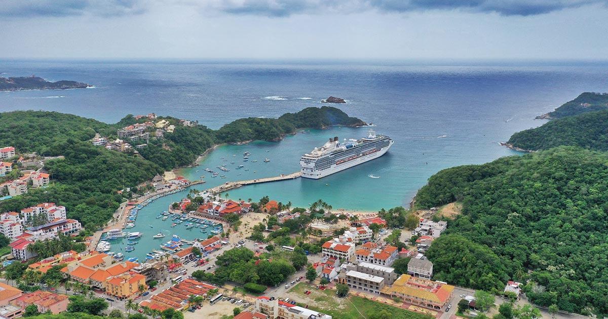 Explora y enamorate de las Bahias de Huatulco en Oaxaca