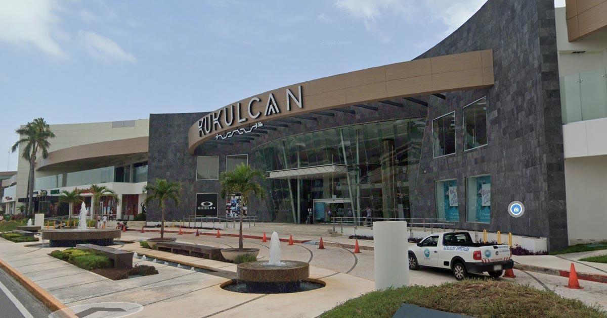 Plaza Kukulcán en Cancún