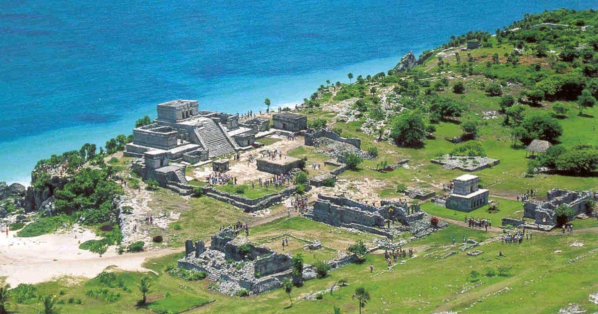 Viaja al Pasado con las Ruinas de Tulum en la Riviera Maya Viaja al Pasado con las Ruinas de Tulum en la Riviera Maya