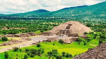 Tours Teotihuacán: Descubre los misterios de las Pirámides Pirámide de la Luna