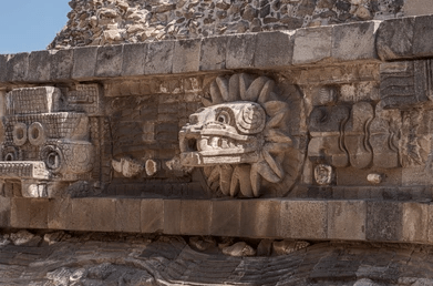 Tours Teotihuacán: Descubre los misterios de las Pirámides Templo de Quetzalcóatl