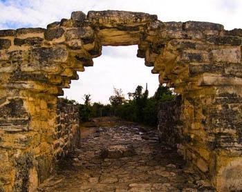 Archeological Tours in Isla Cozumel Archeological Tours in Isla Cozumel