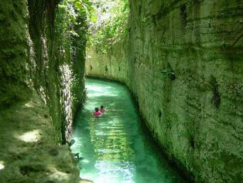 eco-archaeological park Xcaret